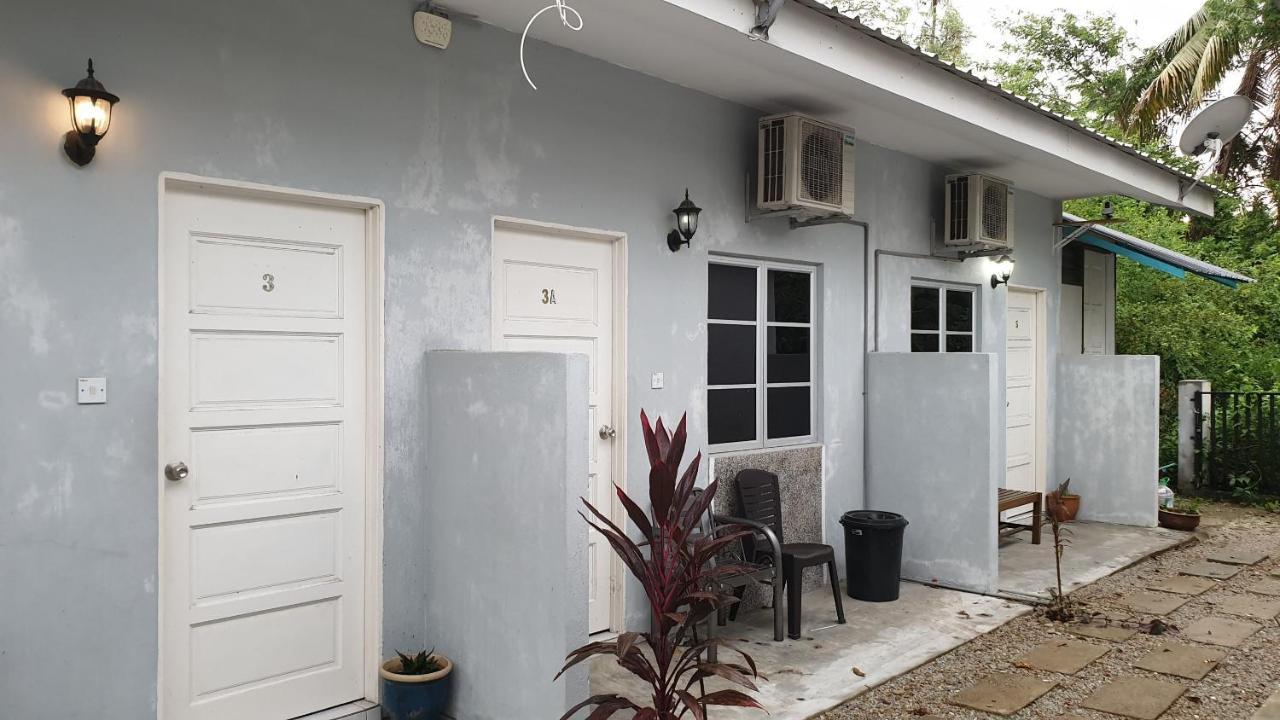 Oyo Home 90308 Chily Guest House Langkawi Exterior photo